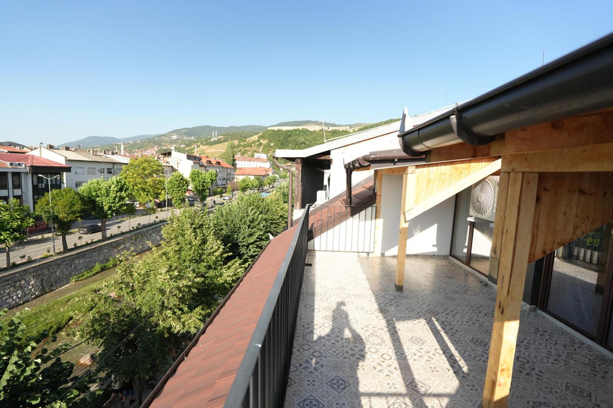 Biond Hotel Prizren Buitenkant foto