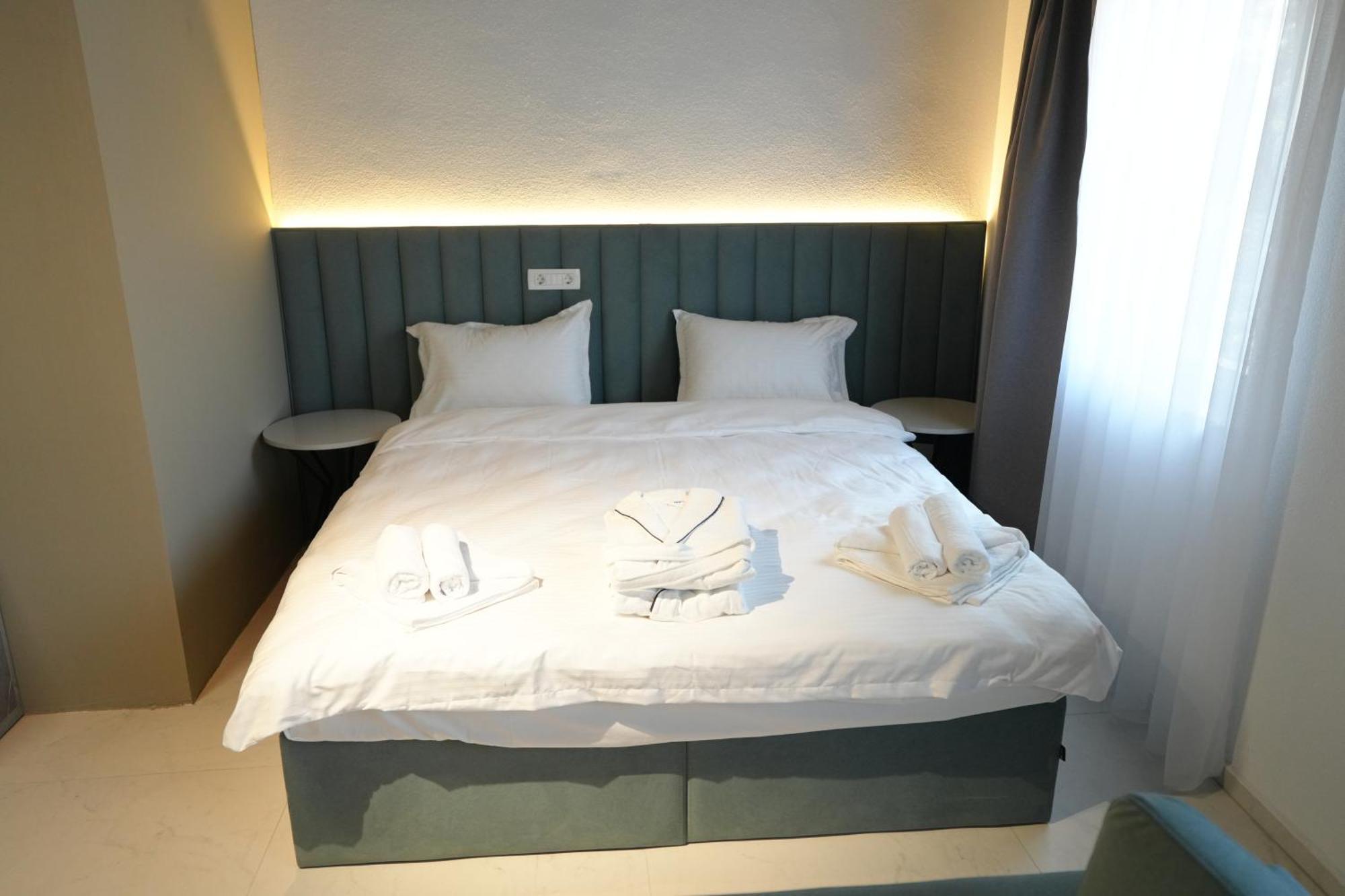 Biond Hotel Prizren Buitenkant foto