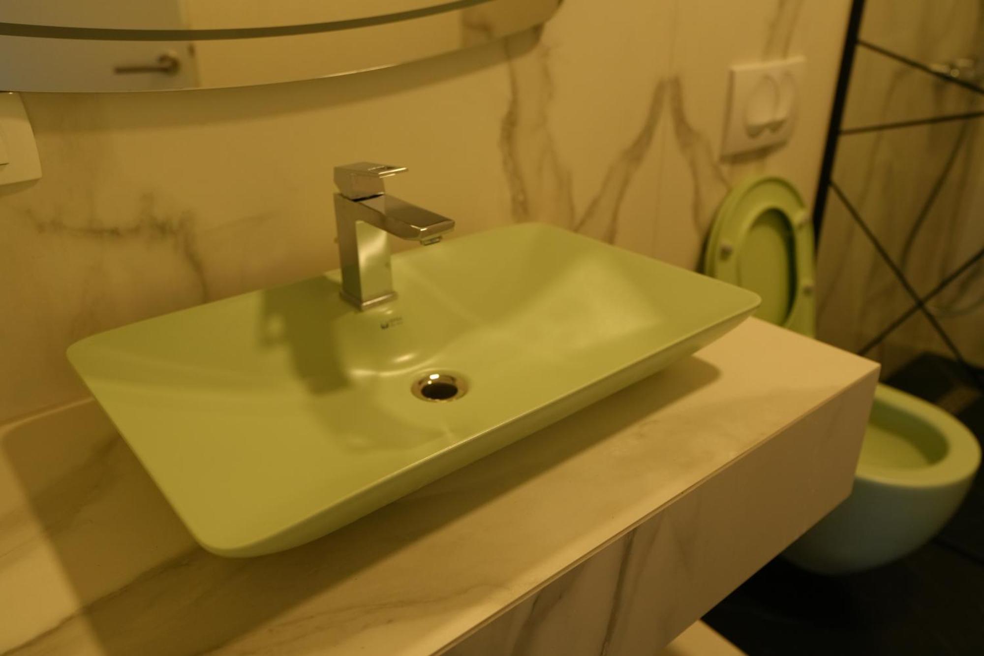 Biond Hotel Prizren Buitenkant foto