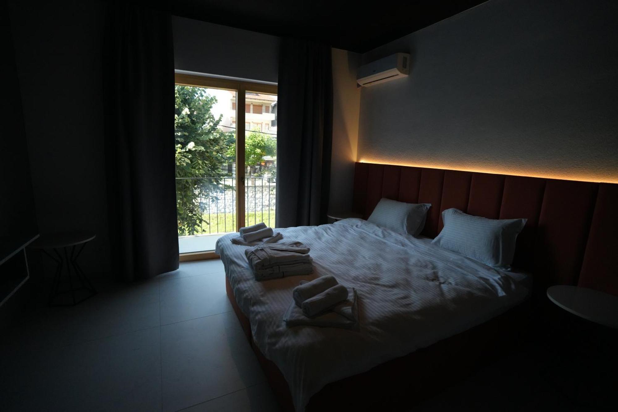 Biond Hotel Prizren Buitenkant foto