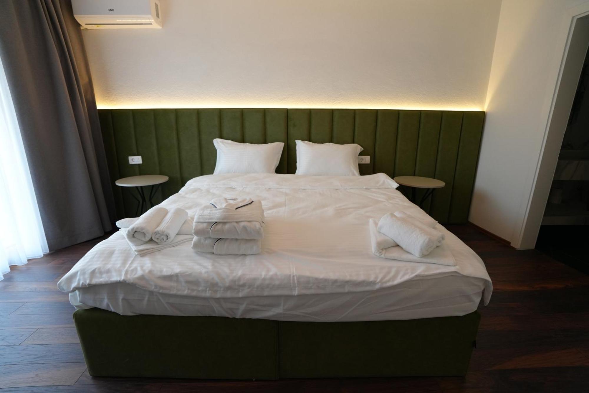 Biond Hotel Prizren Buitenkant foto