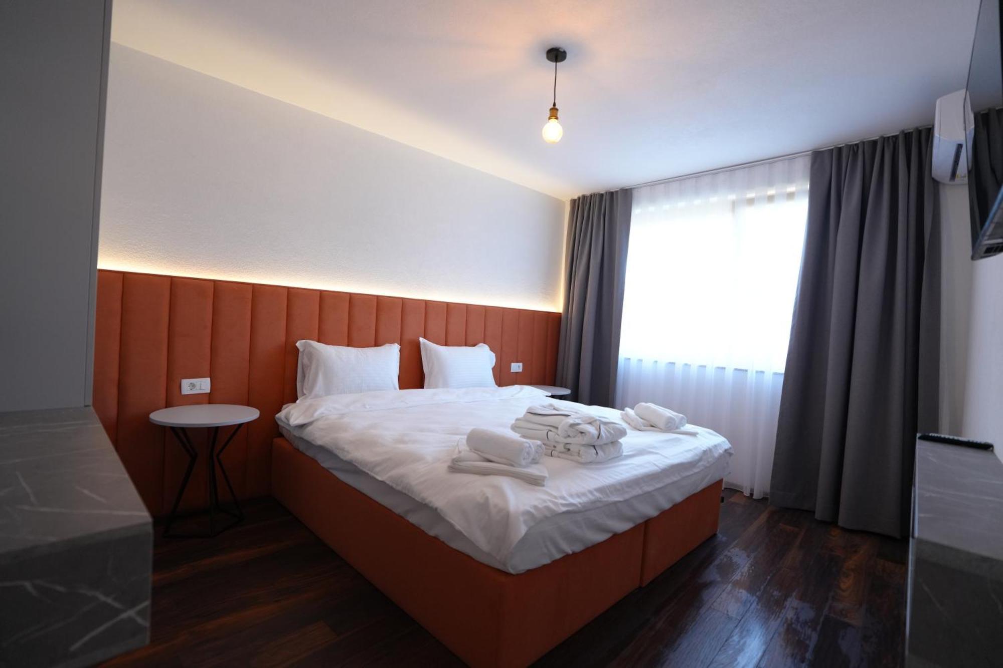 Biond Hotel Prizren Buitenkant foto